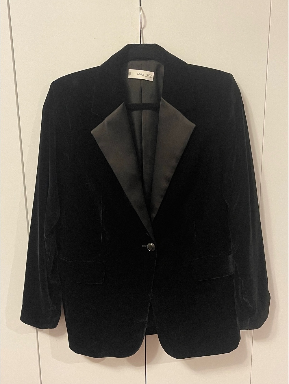 Mango MNG Black Velvet Tuxedo Blazer Satin Lapel Single Button XL